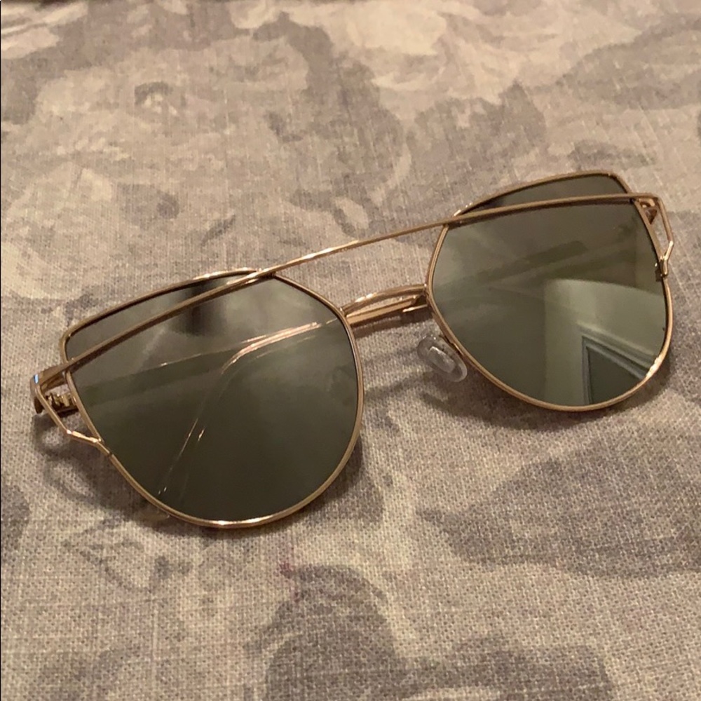Gold mirrored sunglasses